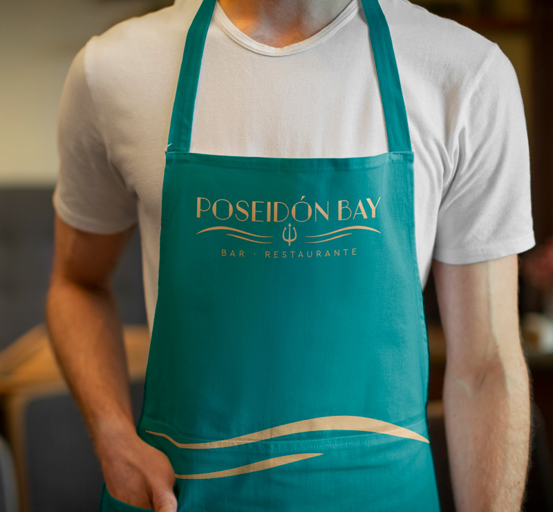 Diseño de marca para Poseidón Bay_delantal
